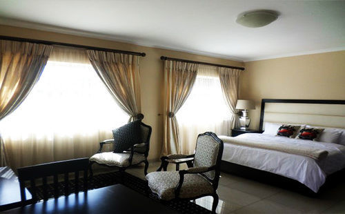 Sollunaa Guesthouse Sandton Luaran gambar